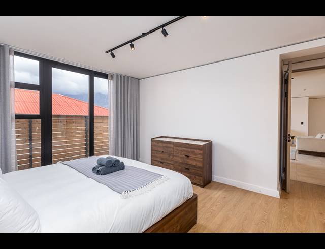 3 BEDROOM APARTMENT FOR SALE IN BO KAAP